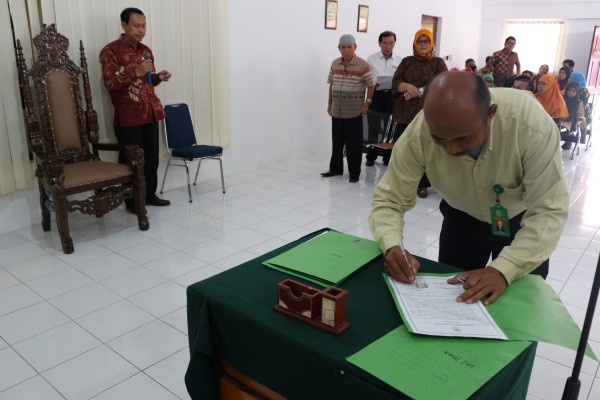 20180118-penandatanganan-pakta-integritas (8).JPG